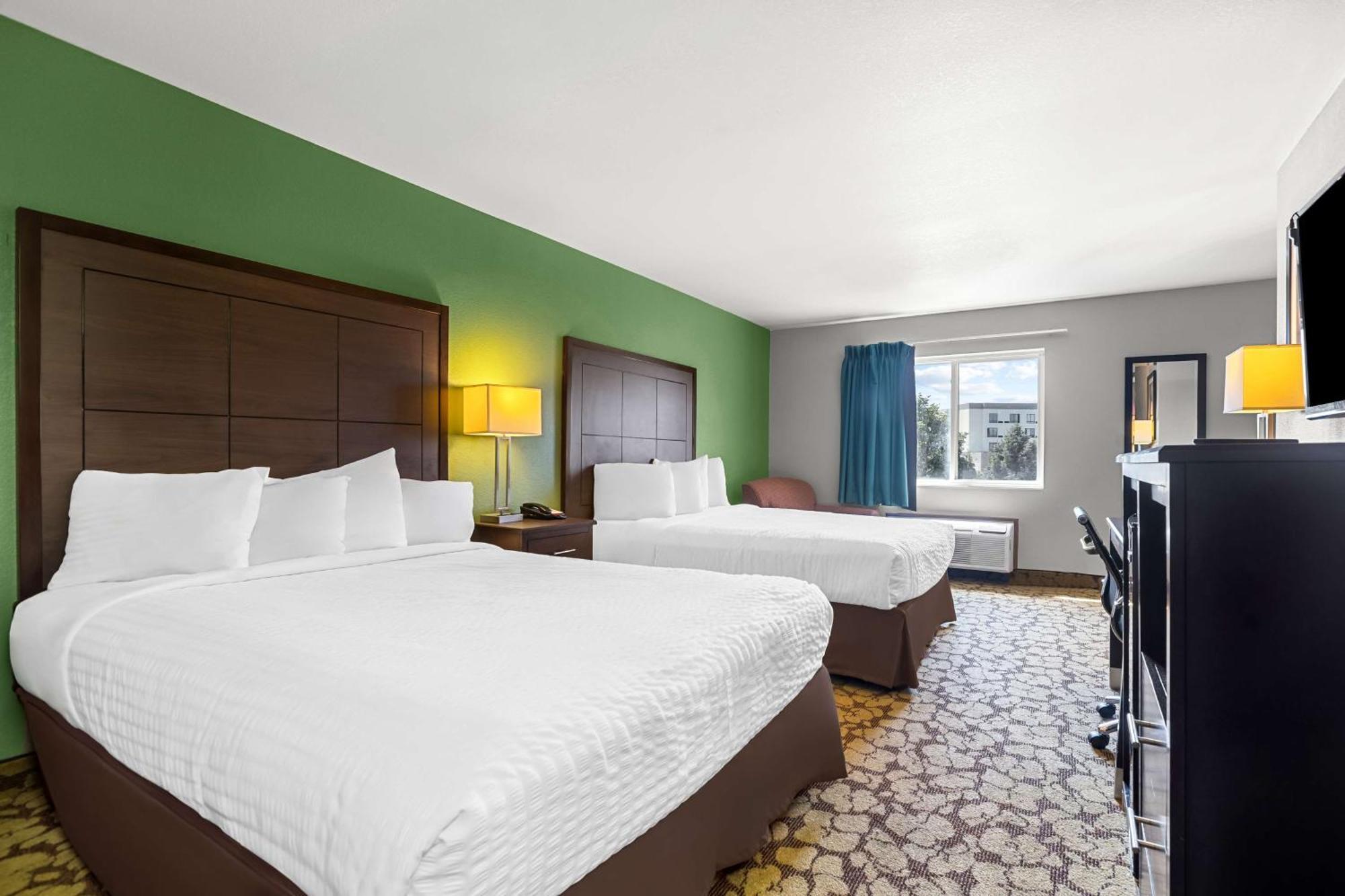 Surestay Plus Hotel By Best Western Беттендорф Экстерьер фото