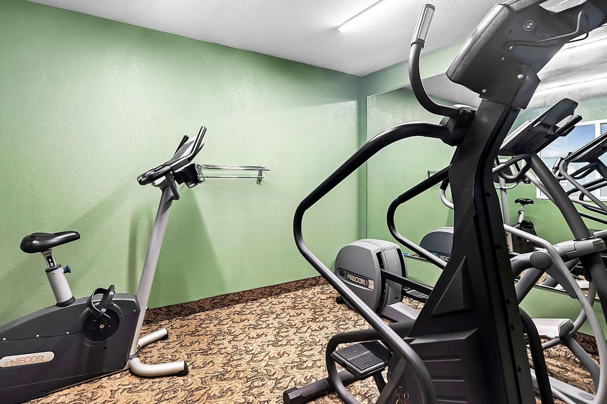 Surestay Plus Hotel By Best Western Беттендорф Экстерьер фото
